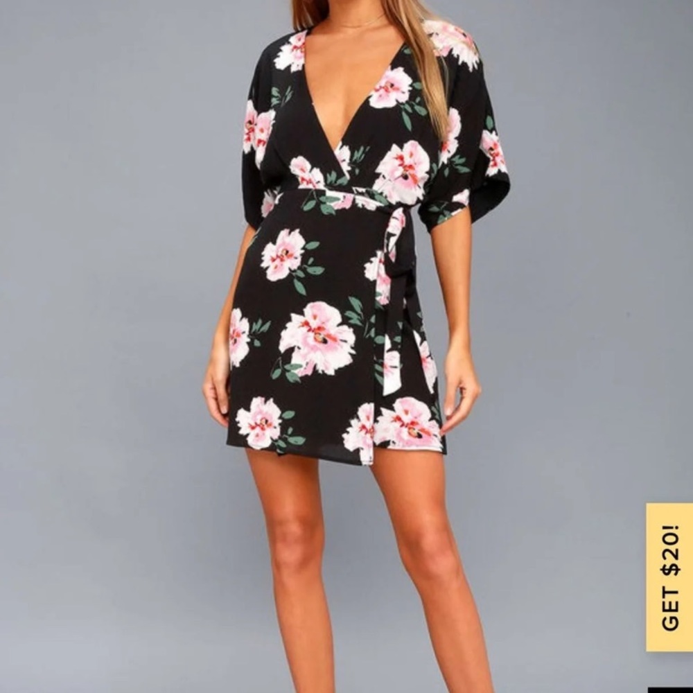 Lulus floral wrap dress. New with tags! - Picture 3 of 6